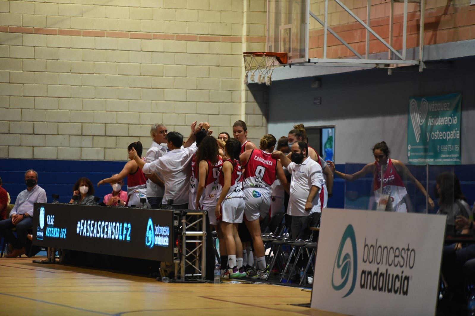 Fase interzonal por el ascenso a la Liga Femenina 2: Dobuss - Clarinos