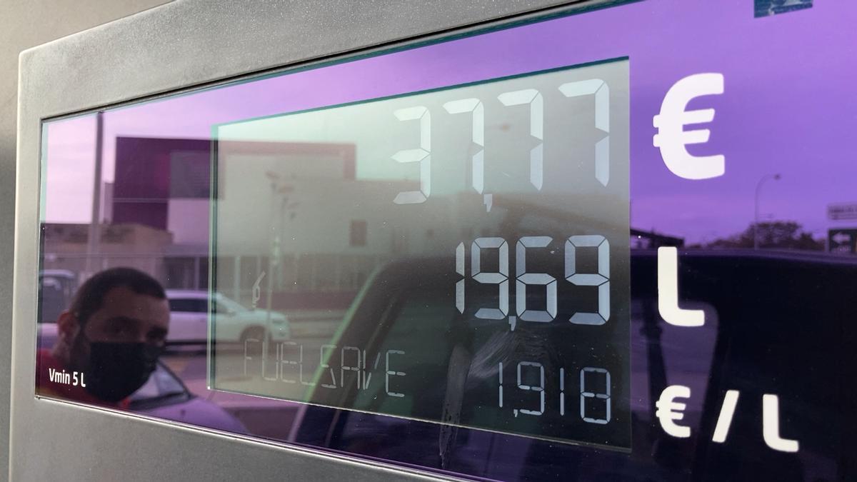 El precio del combustible está absolutamente disparado.