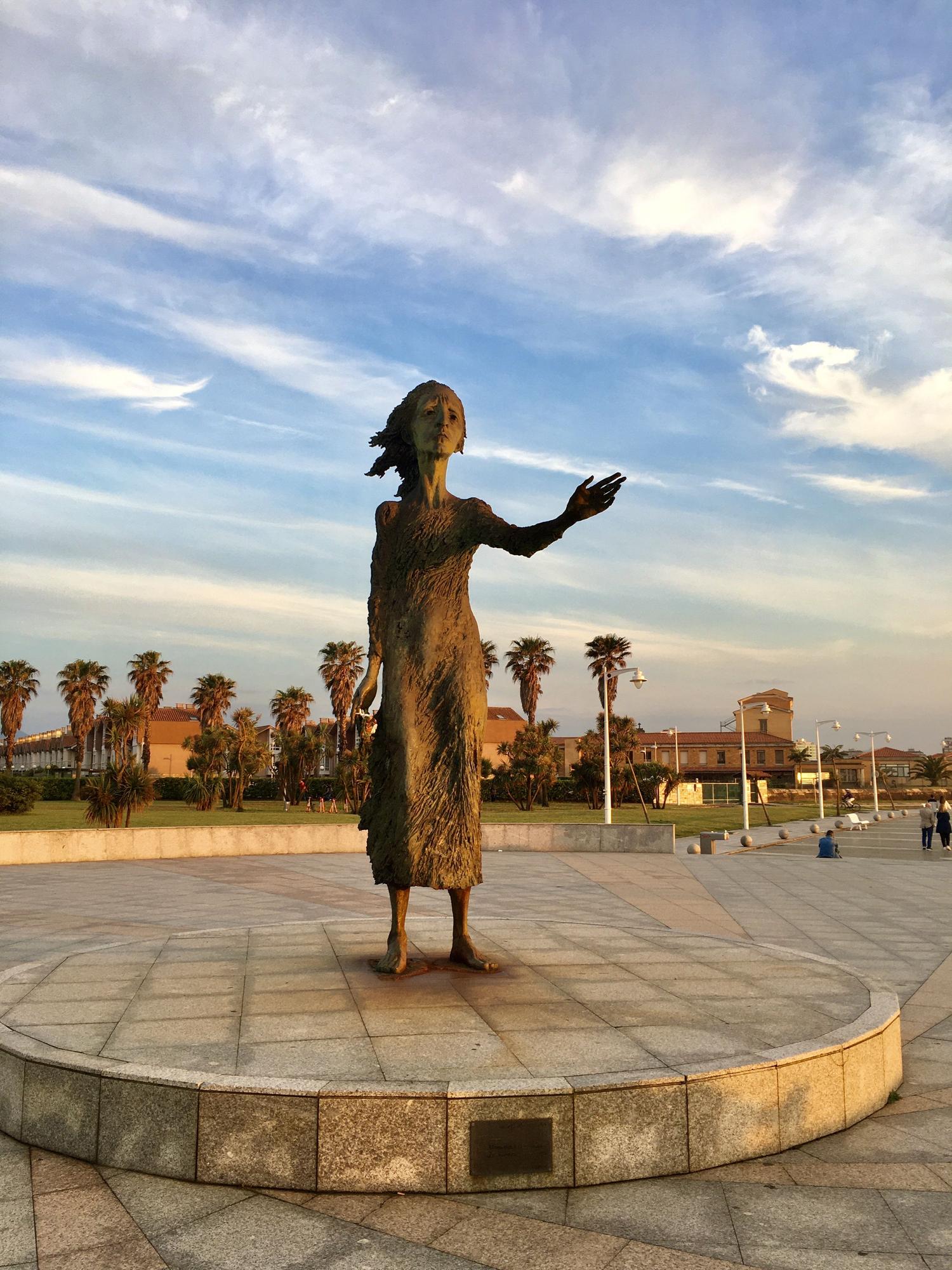 Las espectaculares fotos del atardecer de primavera en Gijón