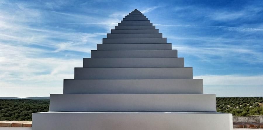 Una escalera hacia el cielo en Cañete de las Torres