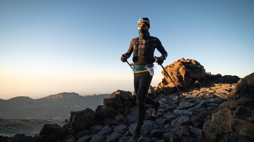 Un tinerfeño asciende al podio de la prueba reina de la Bluetrail by UTMB