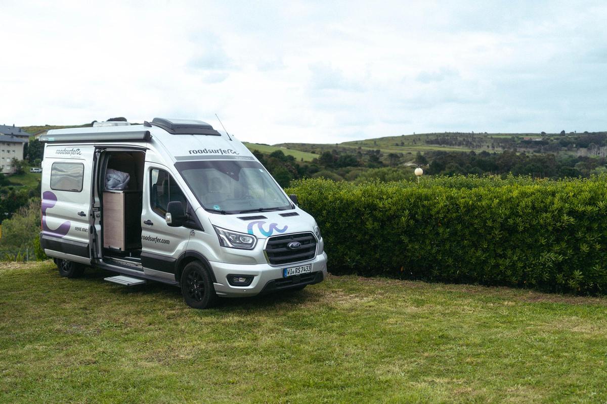 Ford Nugget Plus de Roadsurfer