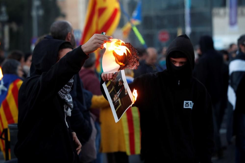 Protesta per la presència del Rei a BCN