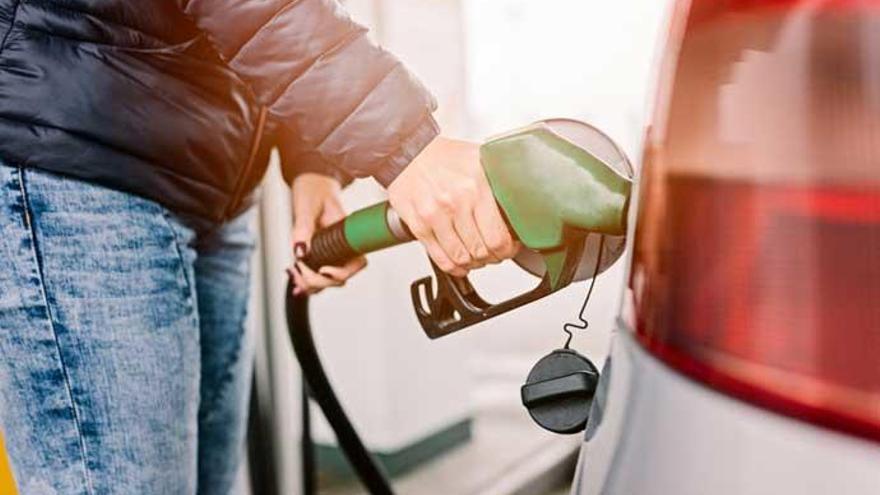 Posar gasolina és cada vegada més car