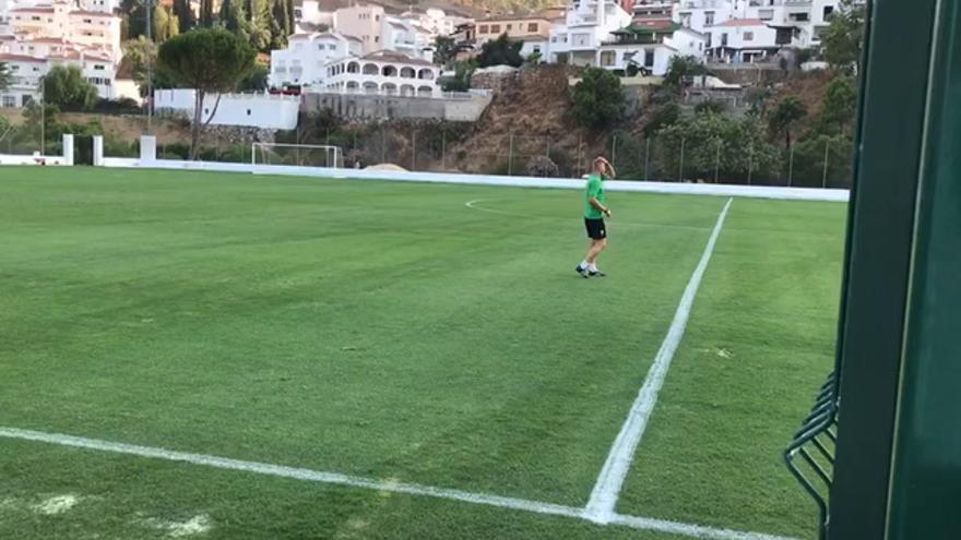 VÍDEO / Kieszek da toques al balón tras el segundo entrenamiento