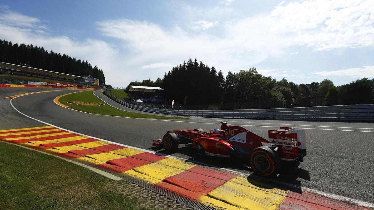 El circuito de Spa-Francorchamps ha variado su trazado en zonas míticas como Eau Rouge o el Raidillon