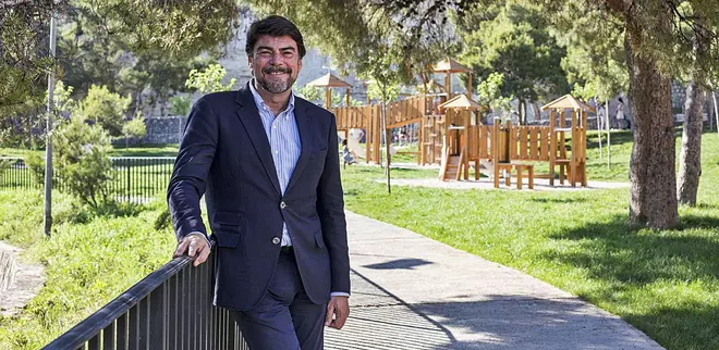 Barcala: el alcalde menos conocido de las tres capitales de provincia y suspenso en gestión