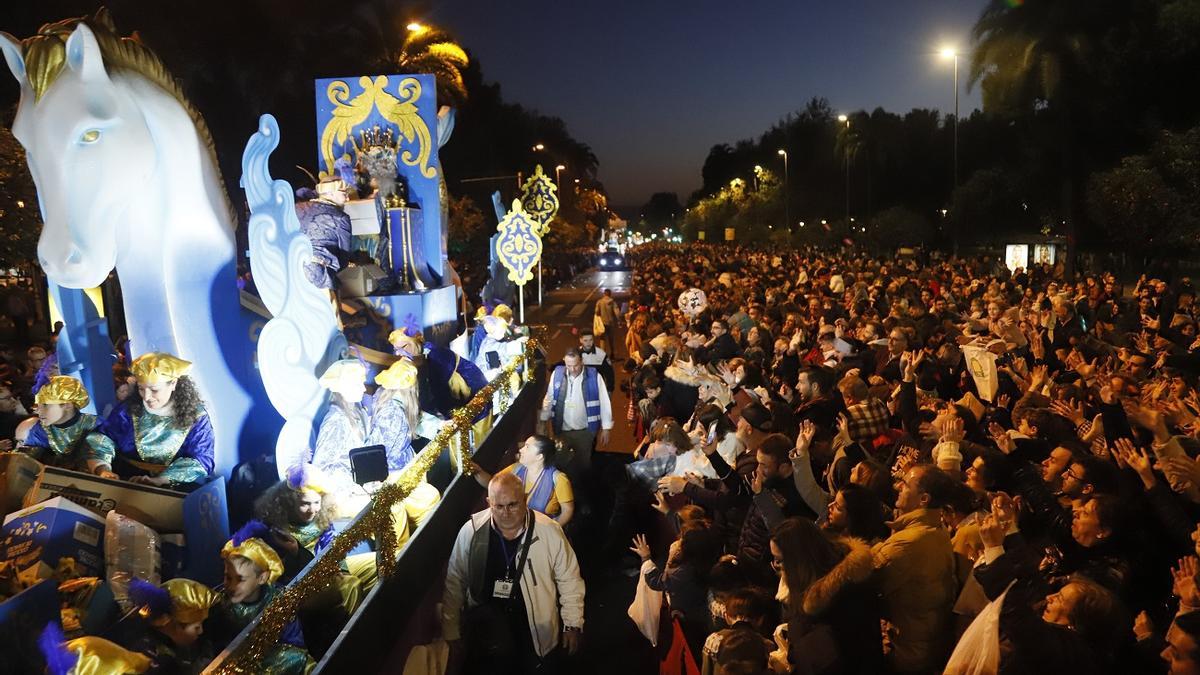 El rey Melchor, en la cabalgata del año pasado en Córdoba.