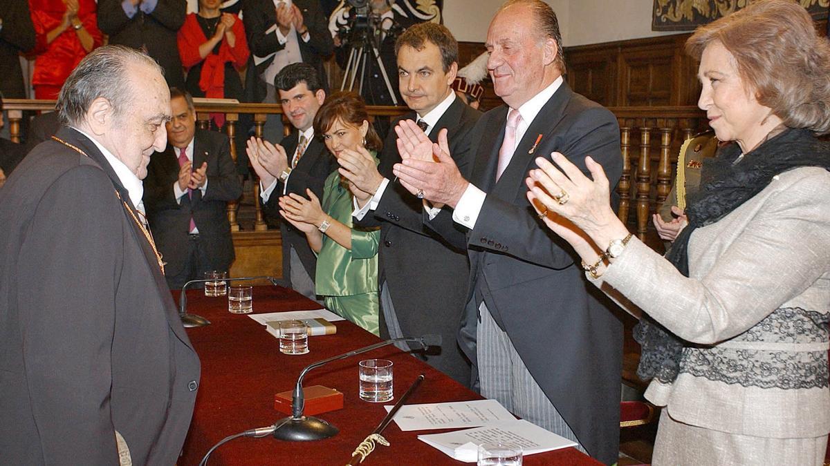 Rafael Sánchez Ferlosio recibe el Premio Cervantes en 2004