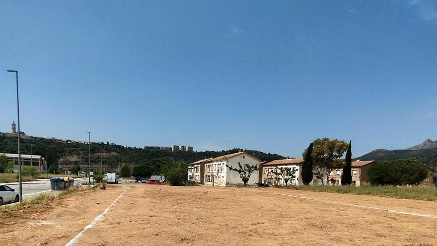 Comencen les obres per construir un camp de futbol al barri de La Flora d’Olesa de Montserrat