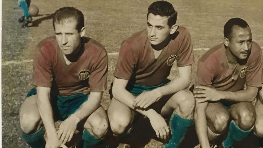 Raúl Aveiro, junto a Mañó y Walter.