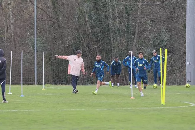 EN IMÁGENES: Así ha sido el entrenamiento del Real Oviedo en El Requexón