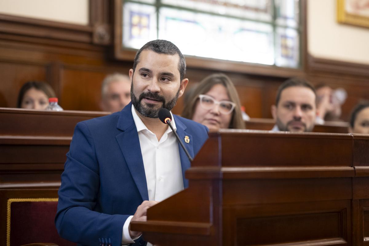 Samuel Falomir, en un pleno de la Diputación.