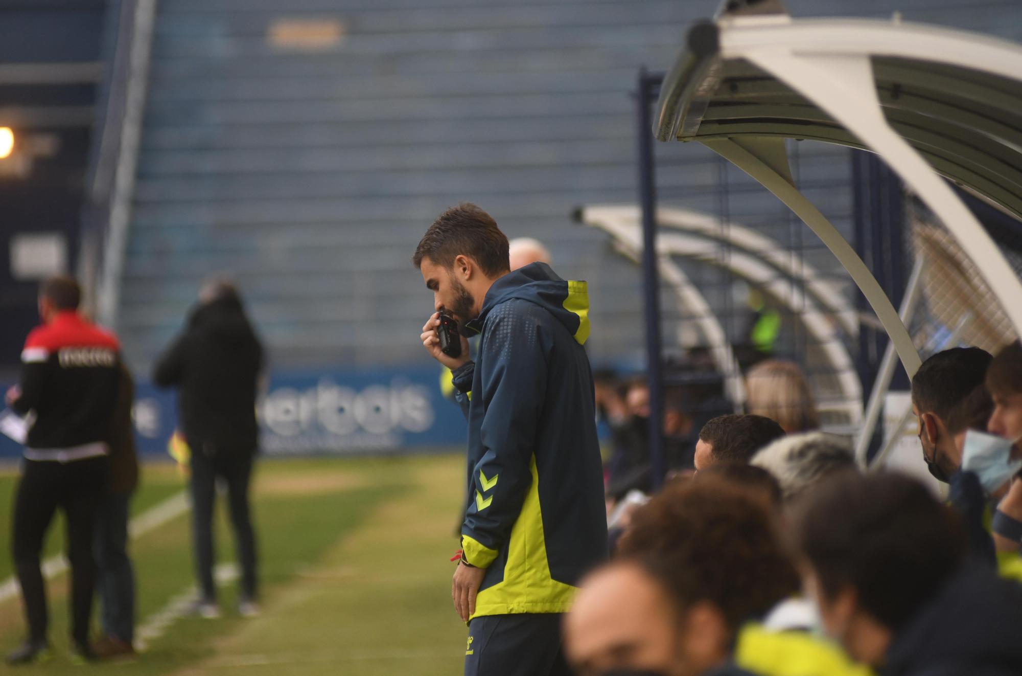 El Alcoyano ahonda la crisis del UCAM Murcia