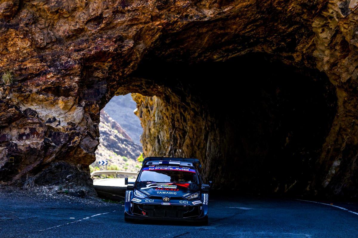 Rovanpera, ganador del Rally Islas Canarias 2025 en uno de los tramos de la carrera.