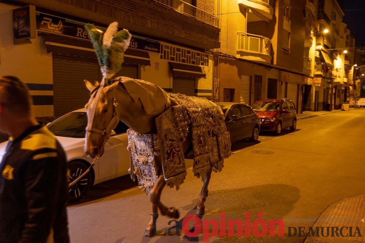Vestir a un caballo del vino en la mañana del dos de mayo Vestir a un caballo del vino en la mañana del dos de mayo