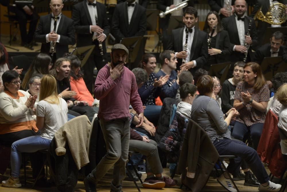 La Banda Municipal de Música y artistas con diversidad funcional presentan su primer disco en directo.