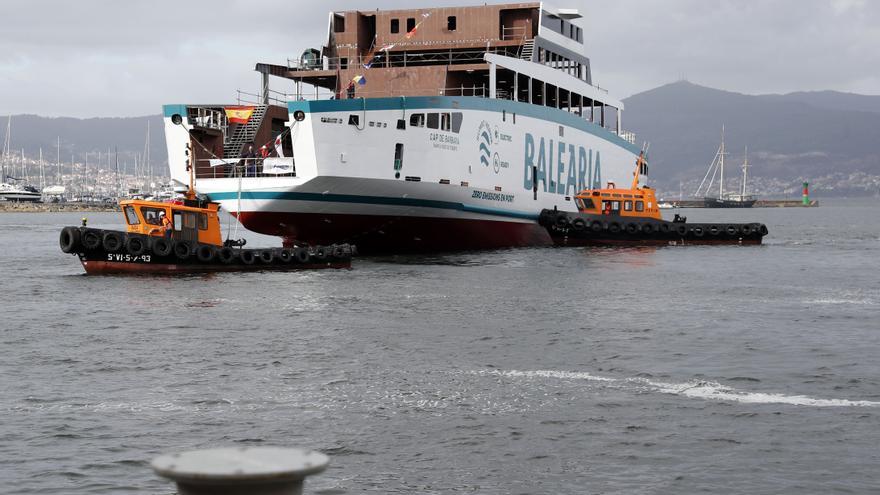 El primer ferri eléctrico se bota en Vigo con la vista puesta en 12 futuros barcos