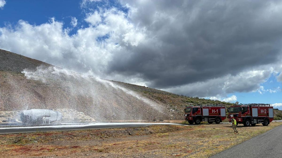 Un momento del simulacro en La Gomera.