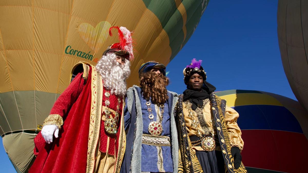 VÍDEO | Los Reyes Magos felicitan a El Periódico Extremadura por sus cien años