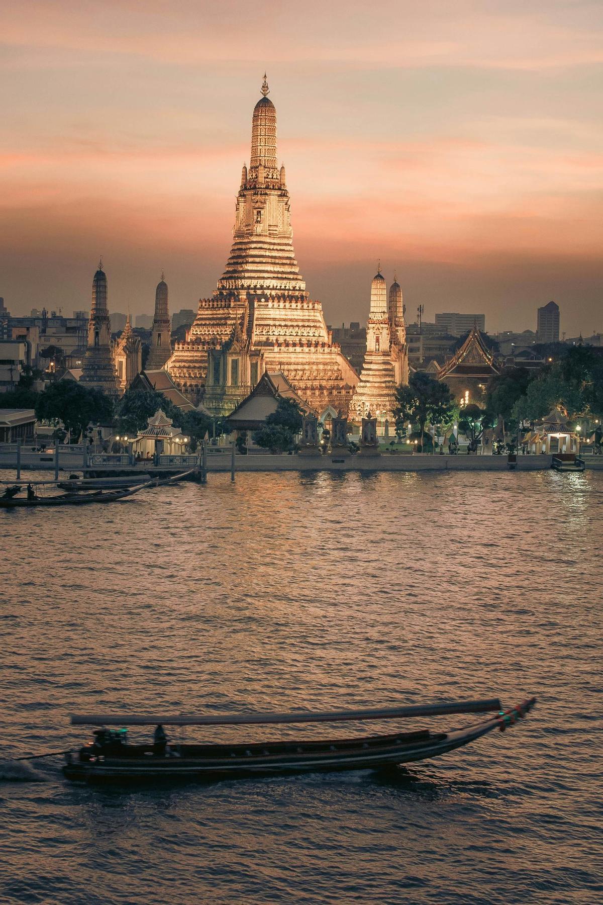 Wat Arun, o el Templo del Amanecer, en Bangkok