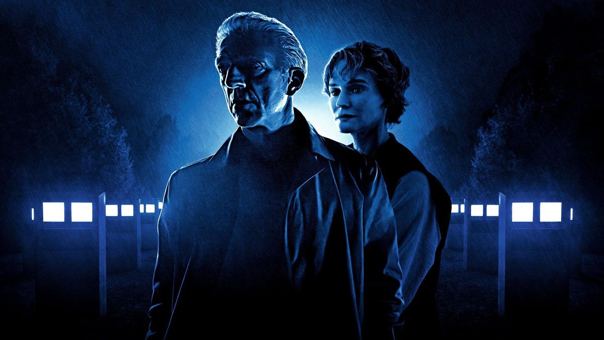 „The Shrouds“ (in etwa „Die Leichentücher“) ist der neue Film von David Cronenberg.