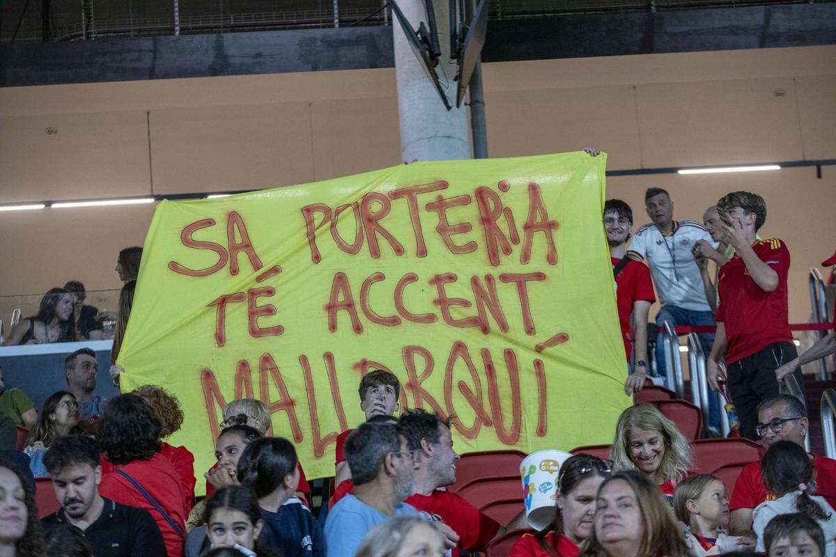 Son Moix vibró con la goleada de España a Inglaterra Son Moix vibró con la goleada de España a Inglaterra