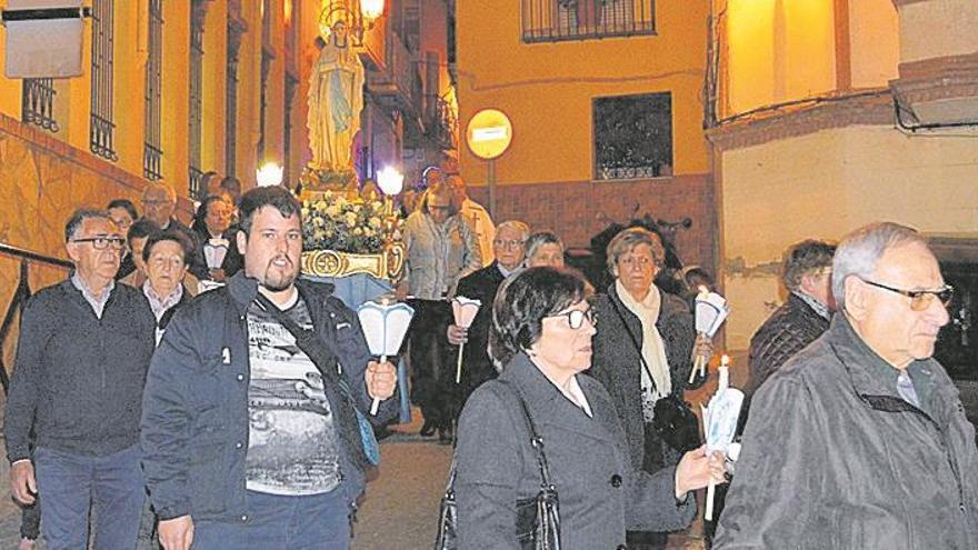 gran devoción por la procesión de las antorchas