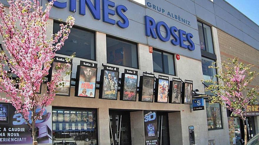 Entrada dels cinemes Roses