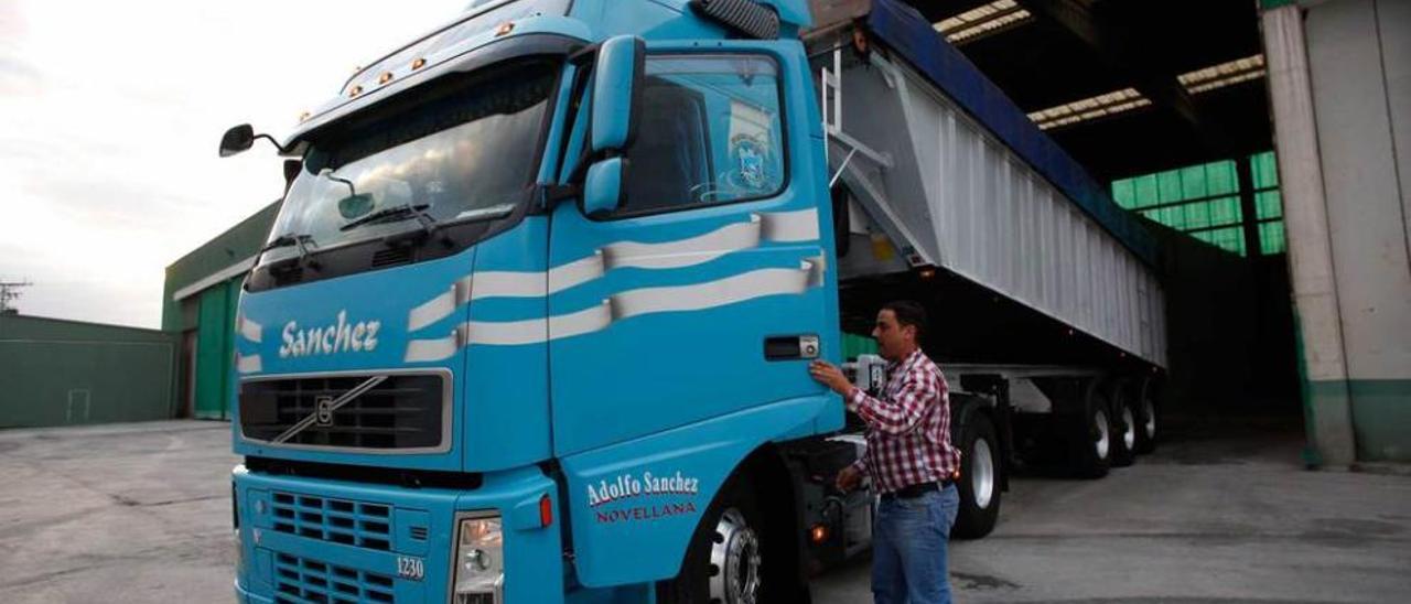 Nuevas instalaciones de la Cooperativa Avilesina de Transportes en Trasona.