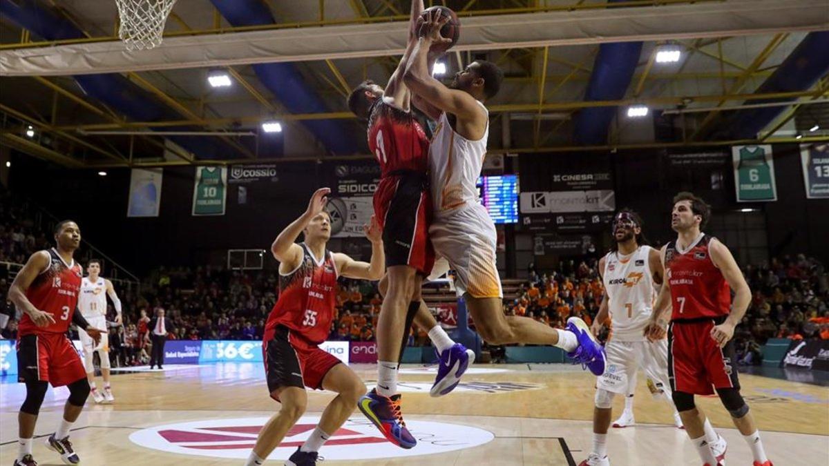 El Fuenlabrada quiso agradecer la fidelidad de su afición