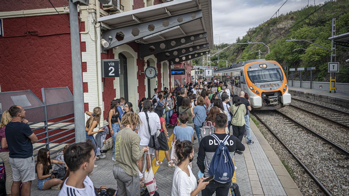 Estación de Rodalíes de Montcada