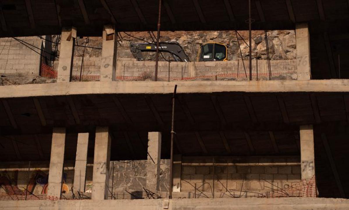 Construcción de complejos turísticos en Los Gigantes.