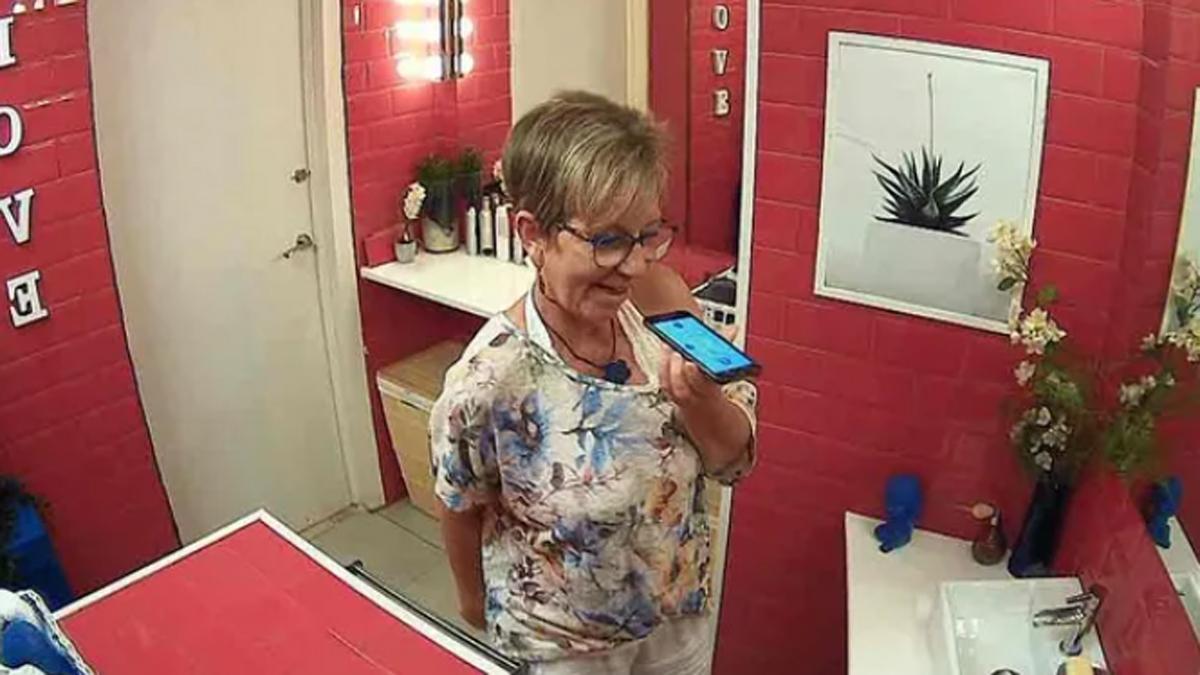 Rosa, en el baño de First Dates