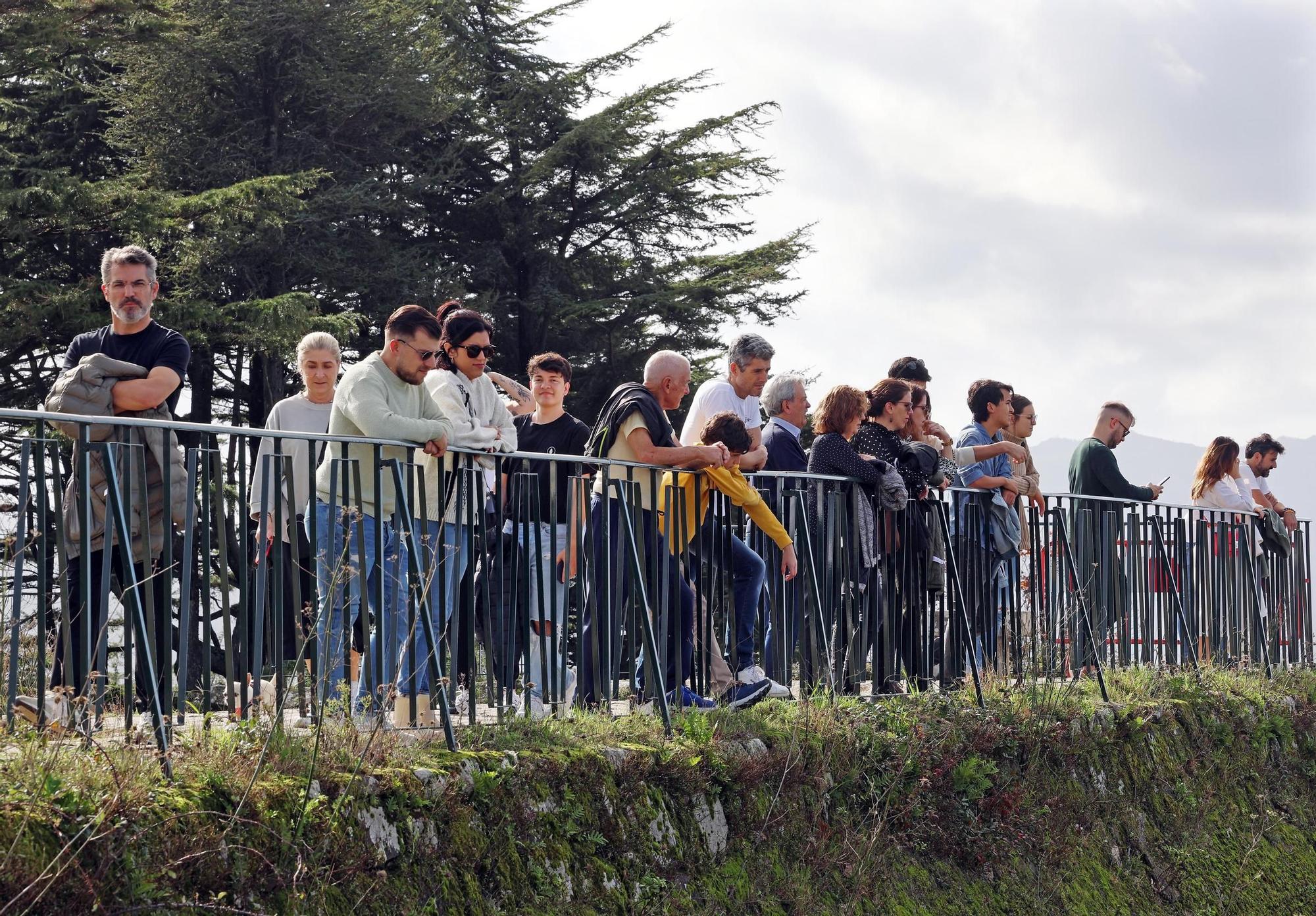 Los vigueses "hacen la fotosíntesis" antes de la llegada de la lluvia