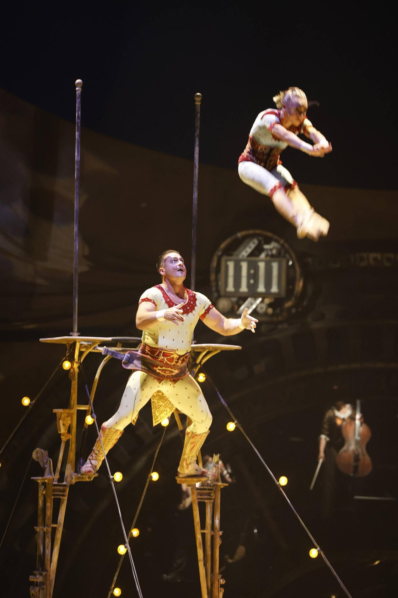 EN IMÁGENES: Acrobacias de todos los colores en el Circo del Sol, se estreno en Gijón