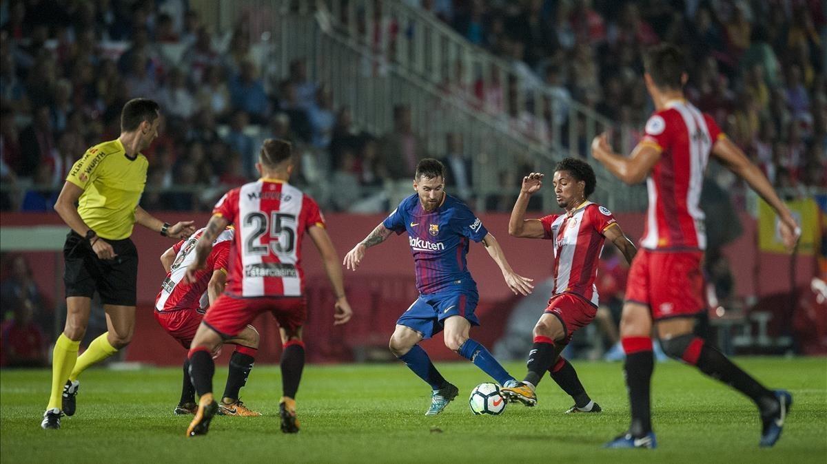 marcosl40253005 girona  23 09 2017  deportes   messi  tratade superar a sus 170924192134