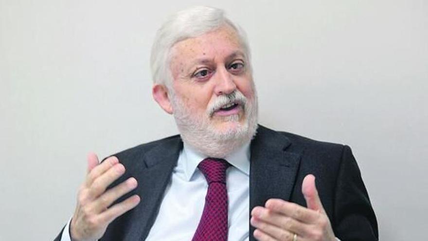 José Girón Garrote, de la pasión por la Historia a la pasión por viajar y escribir