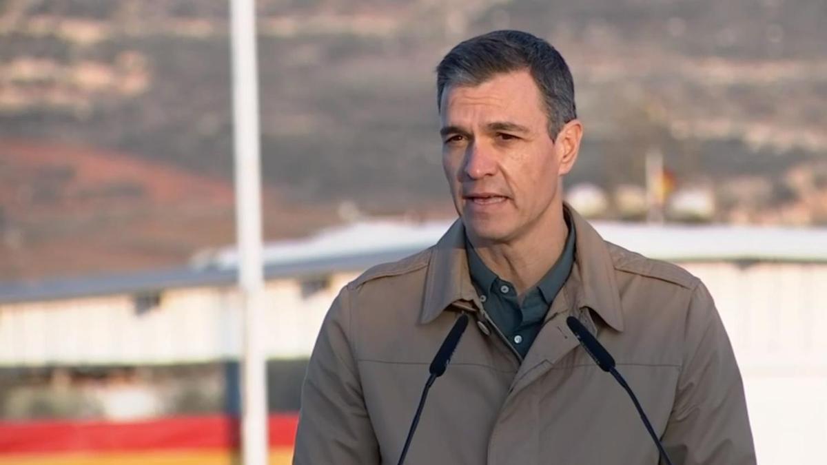 Pedro Sánchez visita a las tropas españolas desplegadas en el Líbano. 28-12-2022