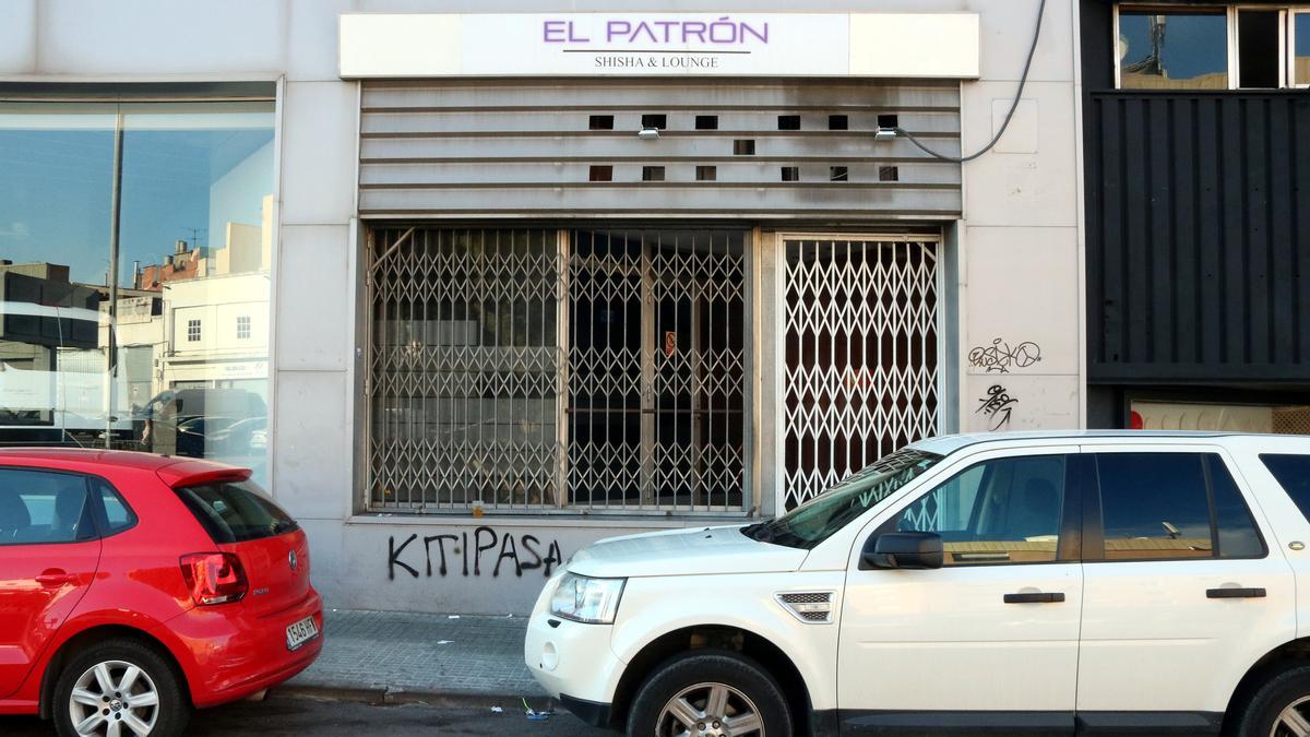 Exterior del bar de Terrassa donde se ha producido el apuñalamiento mortal