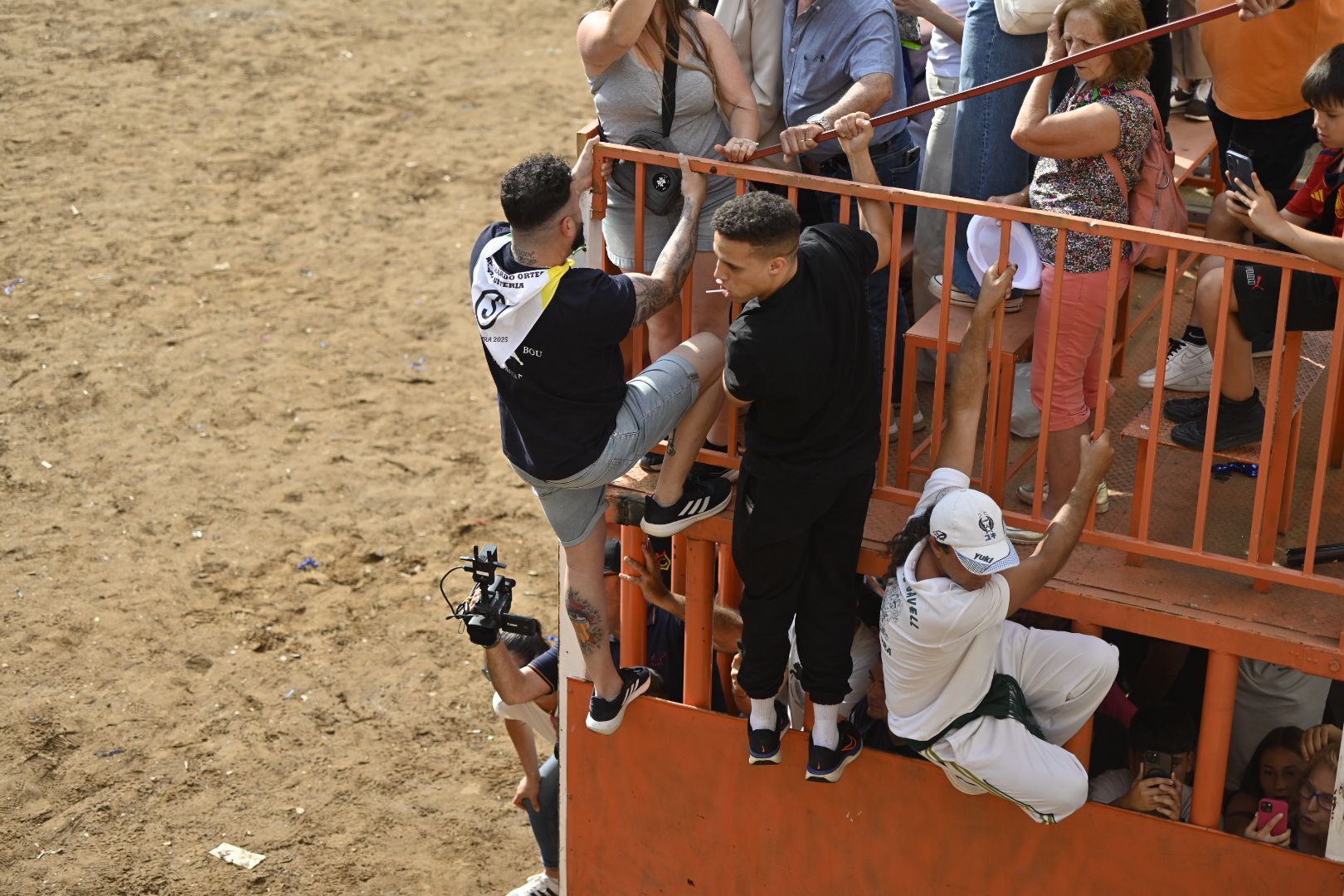 Galería | Primera tarde de toros en Almassora