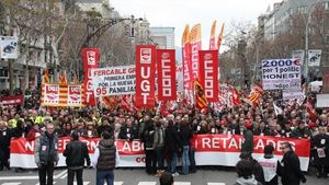 Capçalera de la manifestació a Barcelona contra la reforma laboral del Govern de Rajoy.