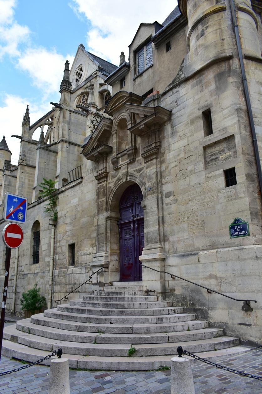 La parte de atrás de la iglesia