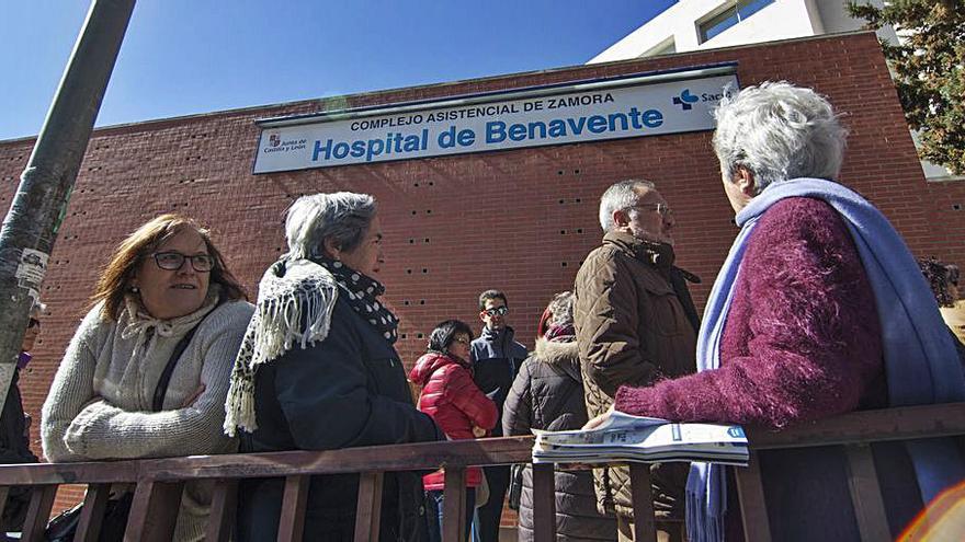 Hospital de Benavente en una protesta sanitaria.| J. A. G.