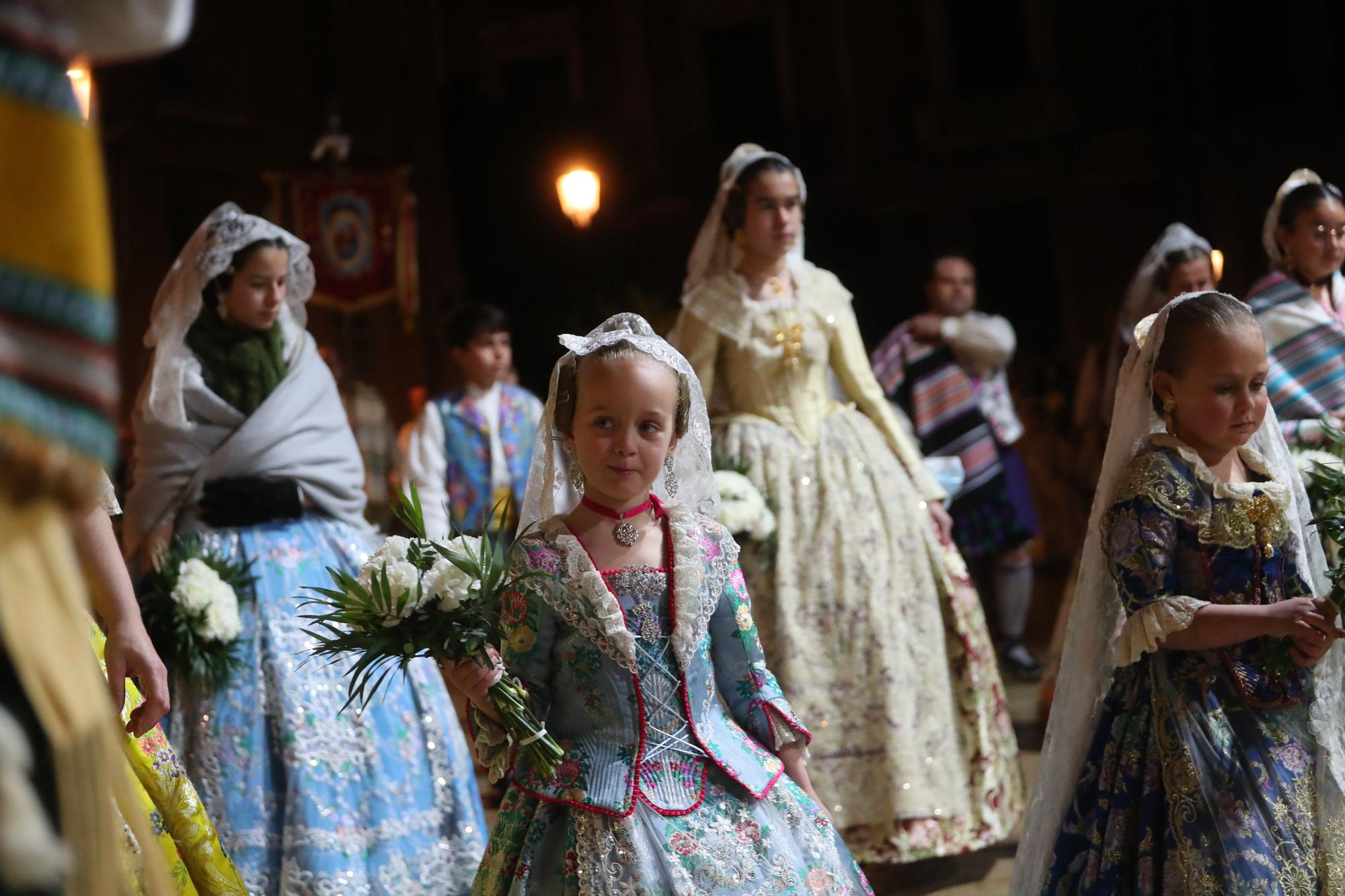 Búscate en el primer día de ofrenda por la calle de la Paz (entre las 21:00 a las 22:00 horas)