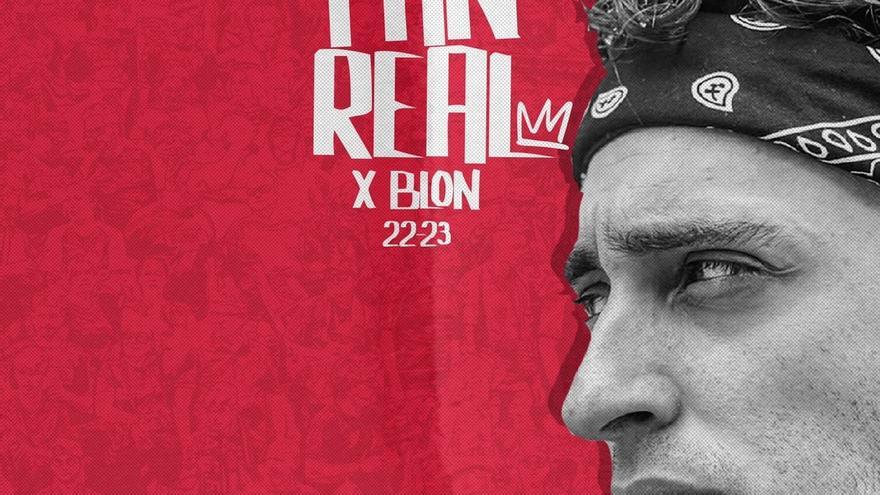 Imagen de la presentación de la canción de Blon para la campaña de abonos del Real Murcia.