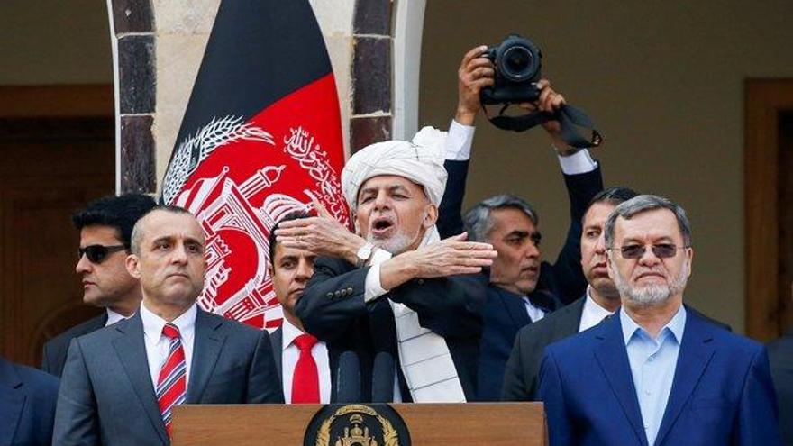 El presidente de Afganistán firma un decreto para liberar a 5.000 prisioneros talibanes