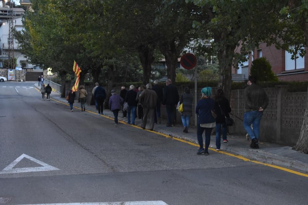 Concentració davant la caserna de la guàrdia civil