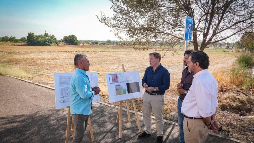 El Ayuntamiento de Badajoz urbaniza suelo en Valdebótoa para que Inmuba construya 33 viviendas