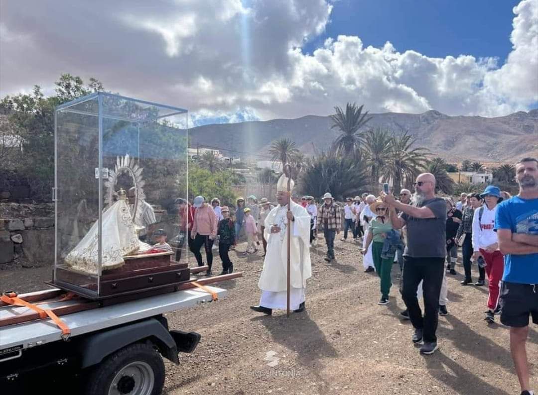 La Virgen de la Peña sube a Betancuria